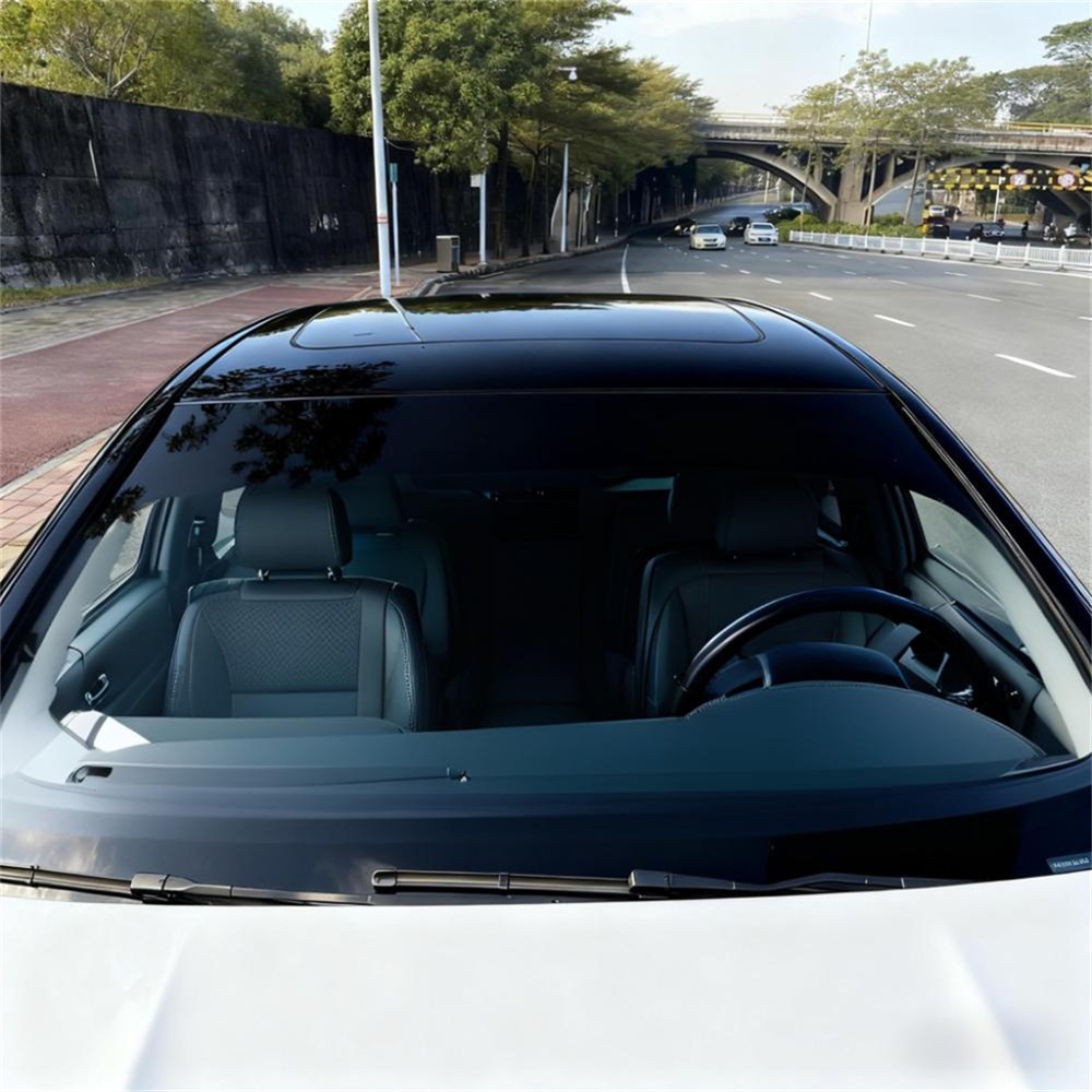 Car Windscreen Glossy Black Su - огляд і ціна Car Accessories Banner
